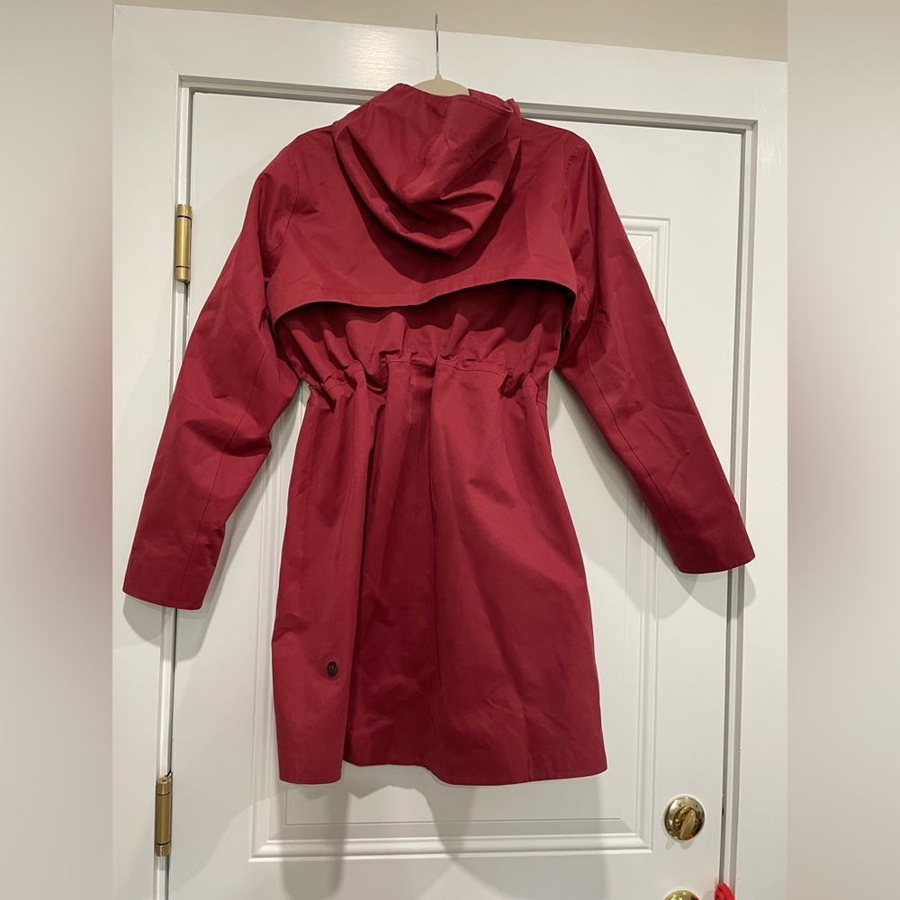lululemon rain rebel jacket